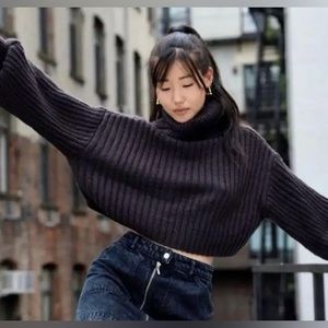 Urban Outfitters UO Mia Turtleneck Cropped Sweater Ribbed Drop Shoulder